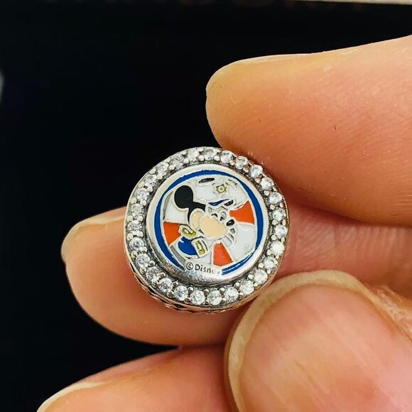 ✨🔥Pandora Captain Mickey & Minnie Charm - Picture 2 of 4